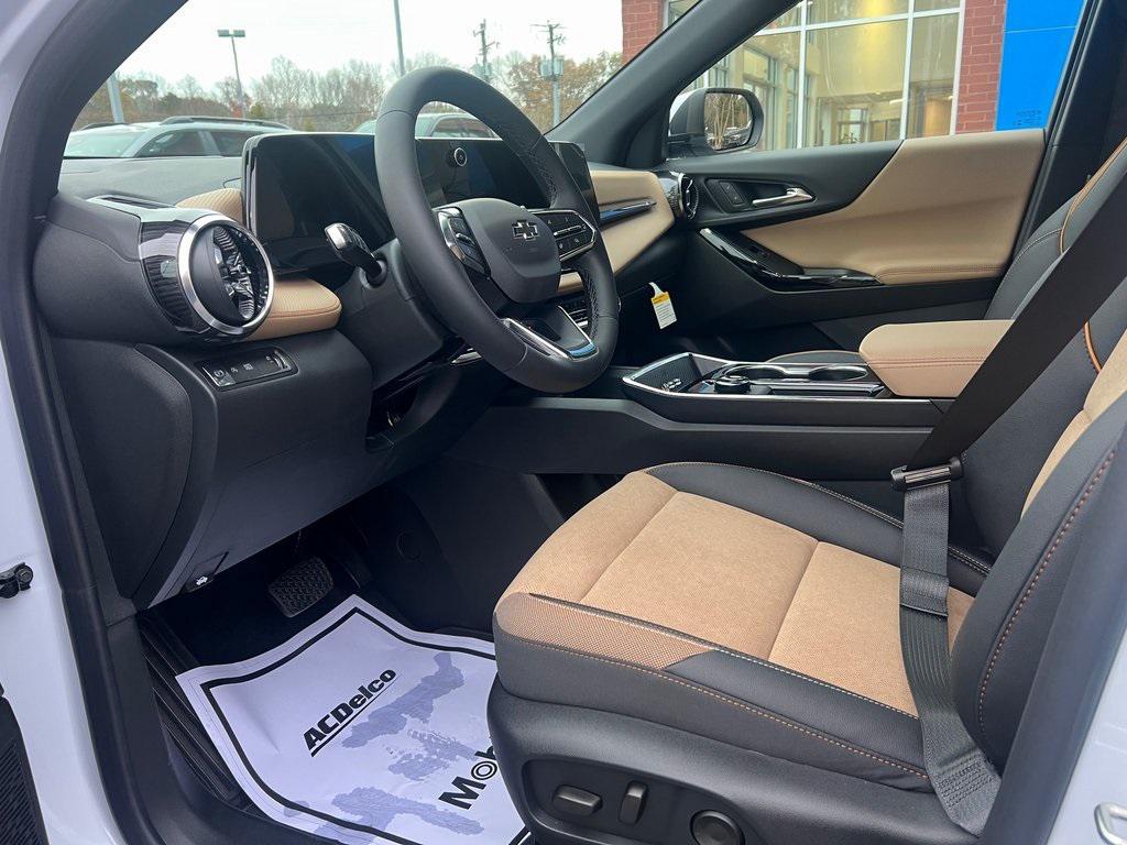 new 2026 Chevrolet Equinox car, priced at $37,340