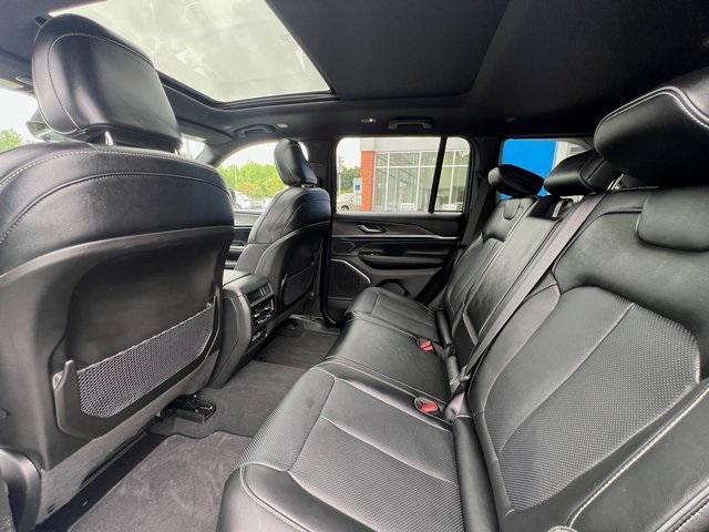 used 2024 Jeep Grand Cherokee car, priced at $50,989