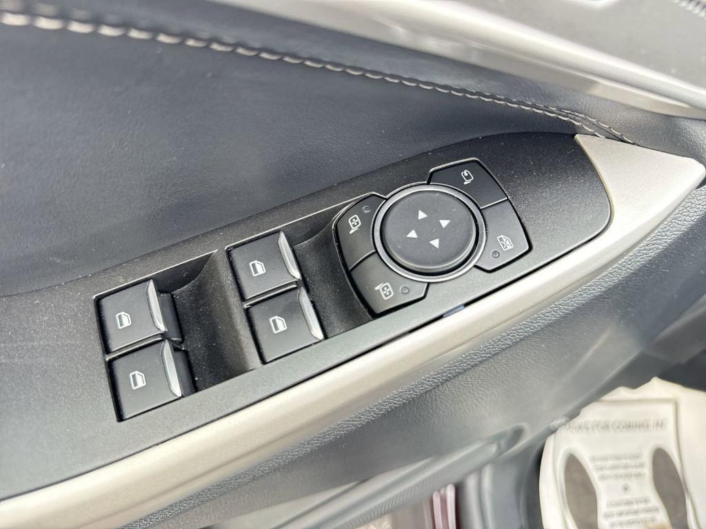 used 2022 Ford Explorer car, priced at $31,900
