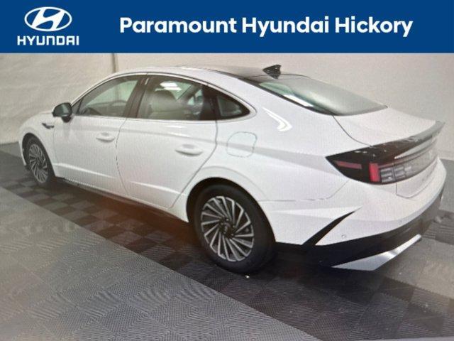 used 2025 Hyundai Sonata Hybrid car, priced at $35,900