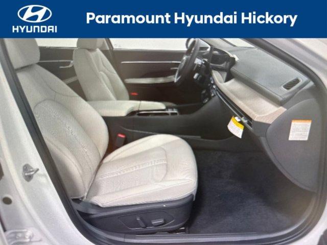used 2025 Hyundai Sonata Hybrid car, priced at $35,900