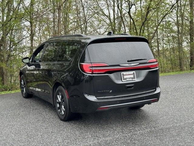 used 2021 Chrysler Pacifica car, priced at $29,700