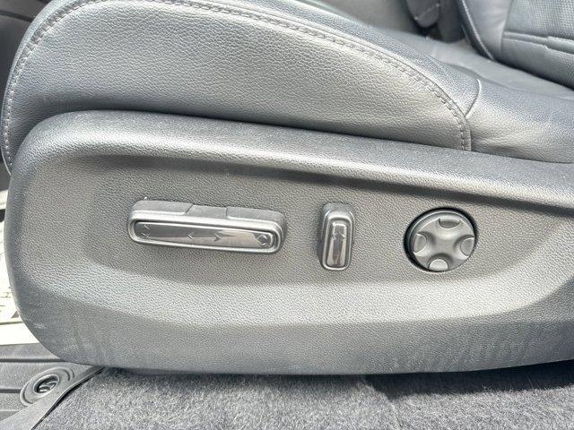 used 2021 Honda CR-V car, priced at $25,900