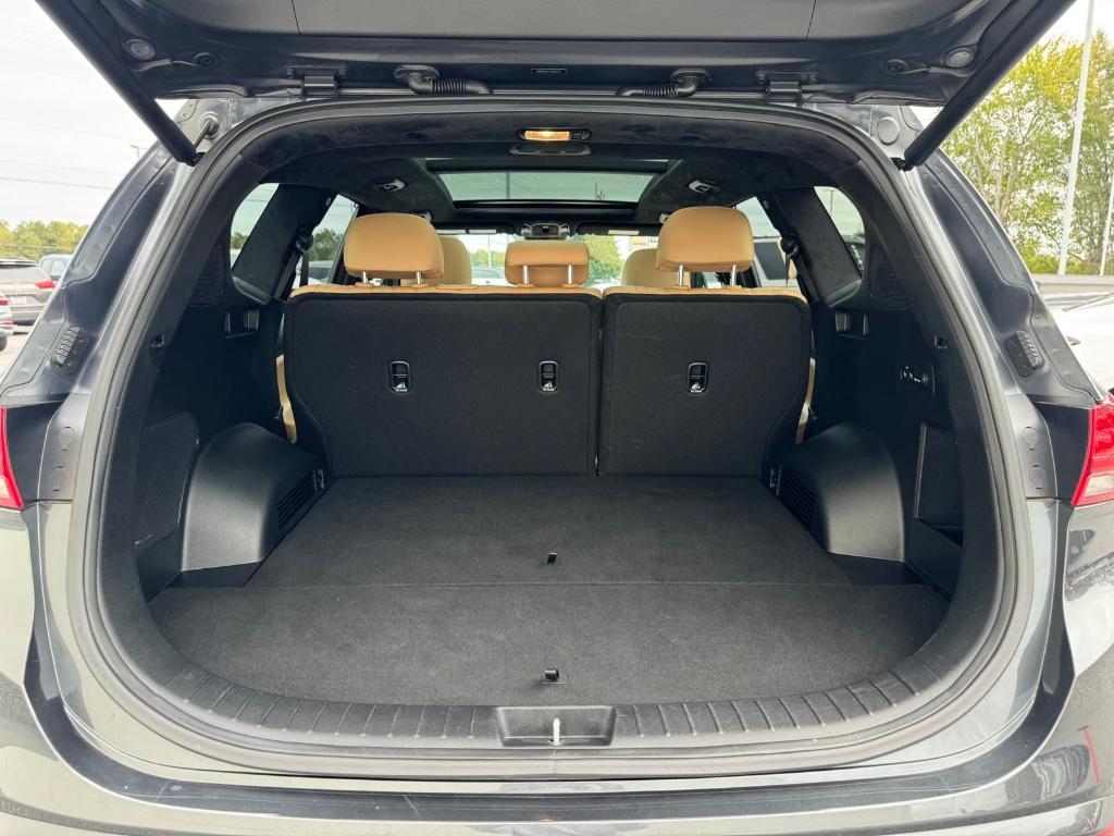 used 2023 Hyundai Santa Fe car, priced at $32,900