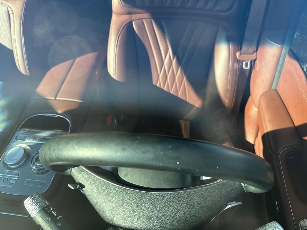 used 2023 Genesis G90 car