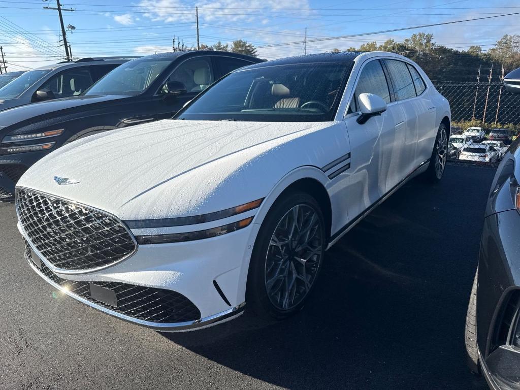 used 2023 Genesis G90 car