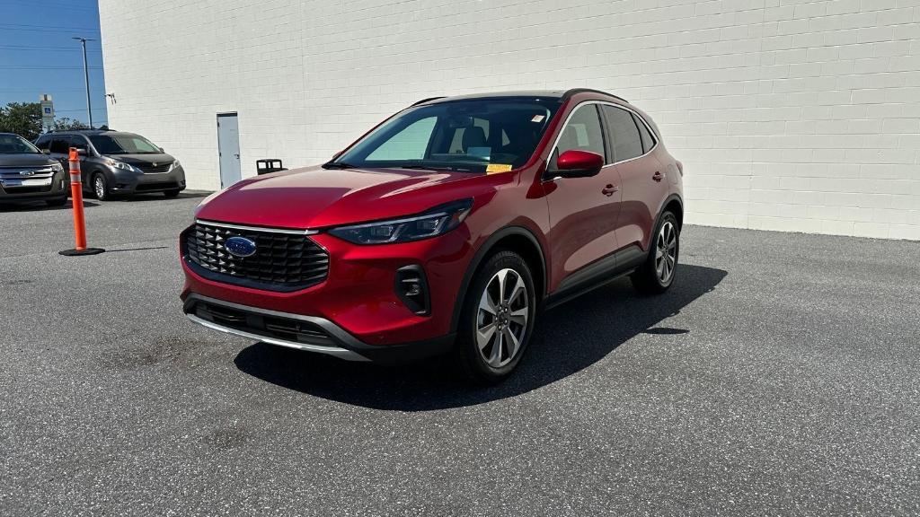 used 2024 Ford Escape car, priced at $28,900