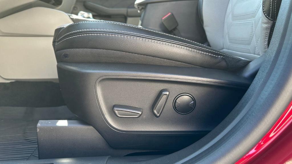 used 2024 Ford Escape car, priced at $28,900