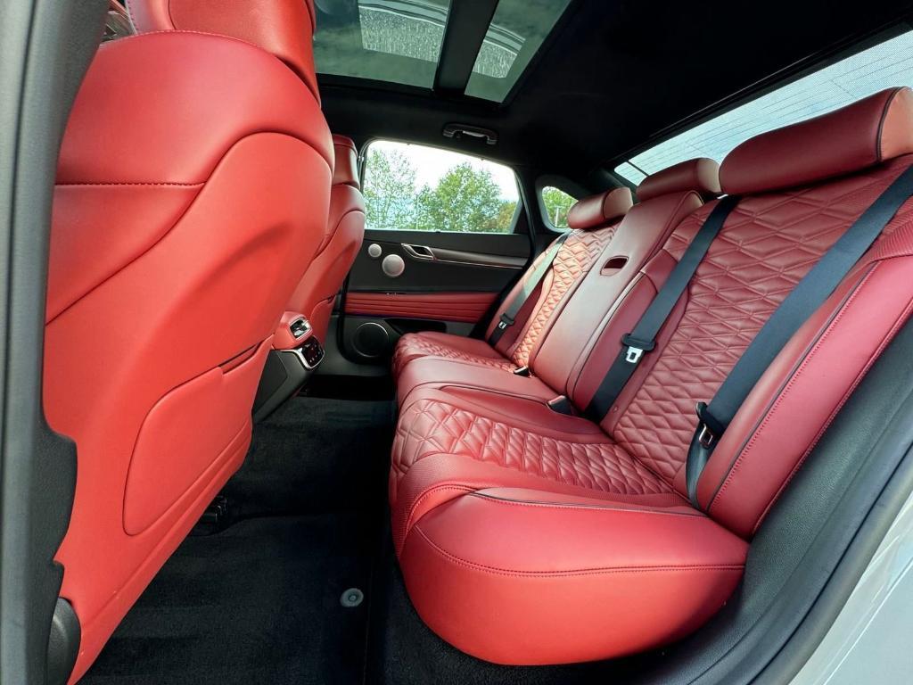 used 2025 Genesis G80 car, priced at $59,900