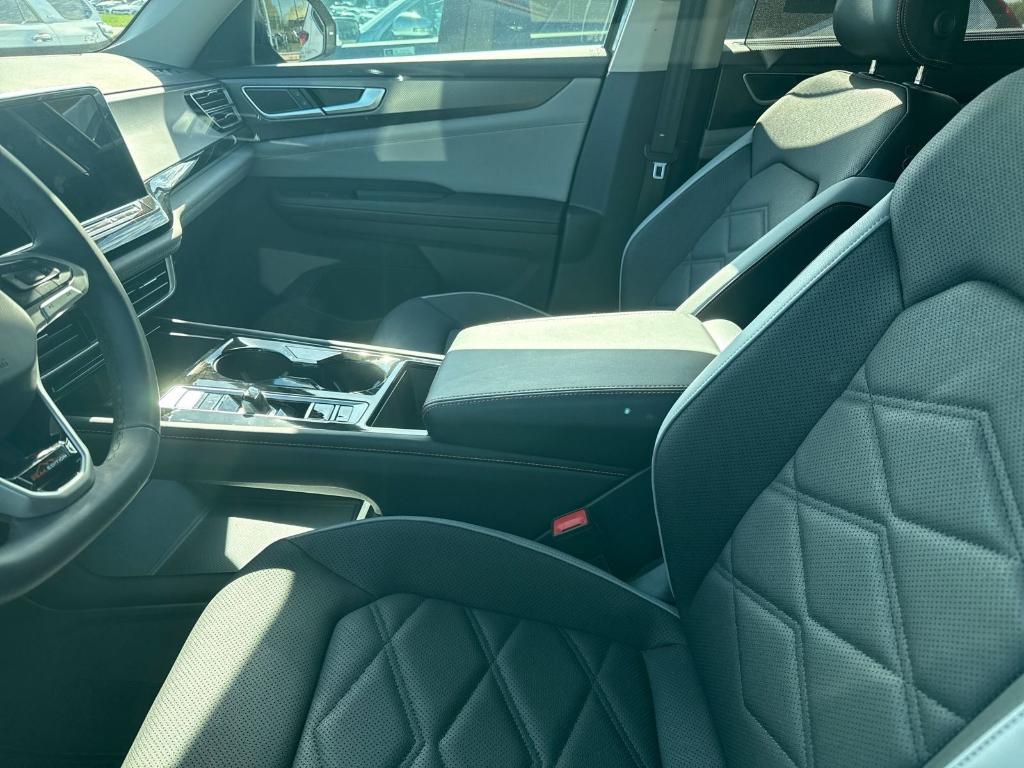 used 2024 Volkswagen Atlas car, priced at $36,700