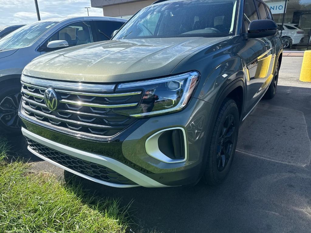 used 2024 Volkswagen Atlas car, priced at $36,700