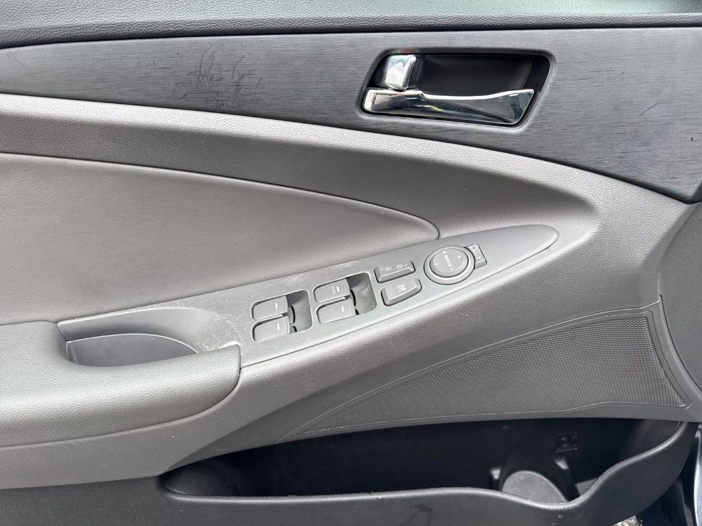 used 2013 Hyundai Sonata car, priced at $8,900