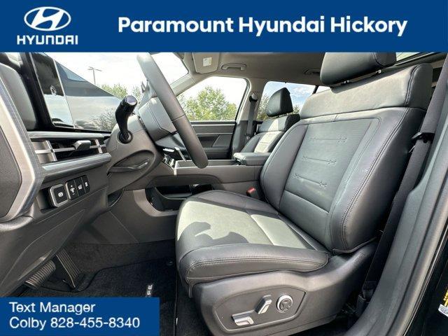 new 2025 Hyundai Santa Fe HEV car, priced at $45,915