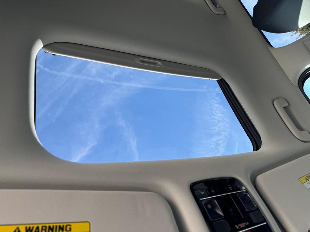 used 2025 Hyundai Santa Fe car, priced at $42,900