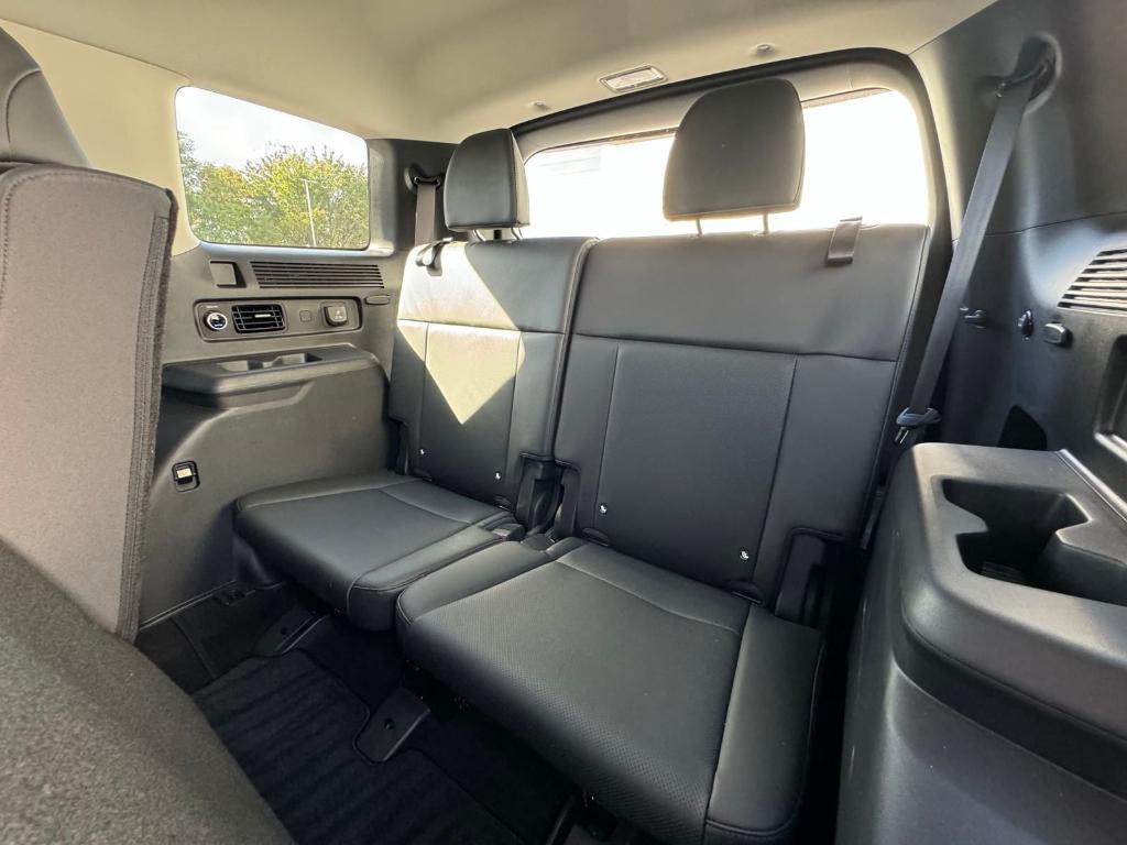 used 2025 Hyundai Santa Fe car, priced at $42,900