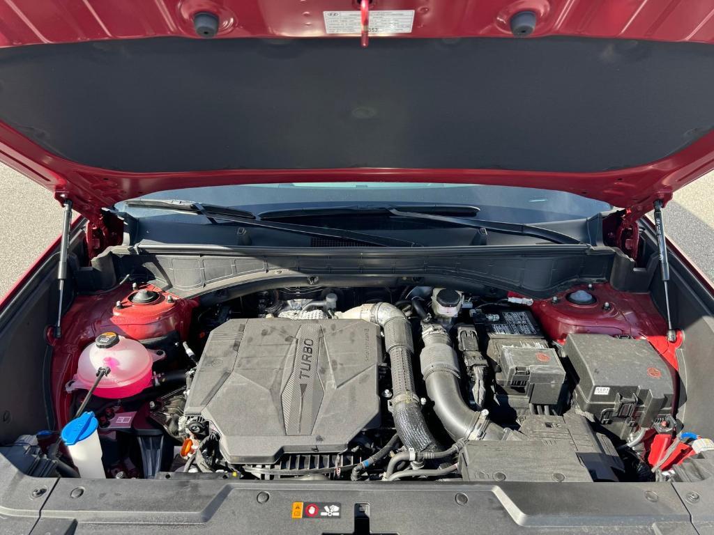 used 2025 Hyundai Santa Fe car, priced at $42,900