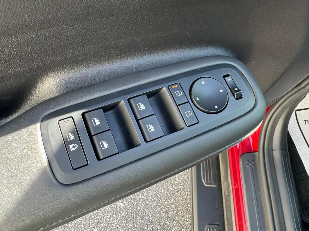 used 2025 Hyundai Santa Fe car, priced at $42,900