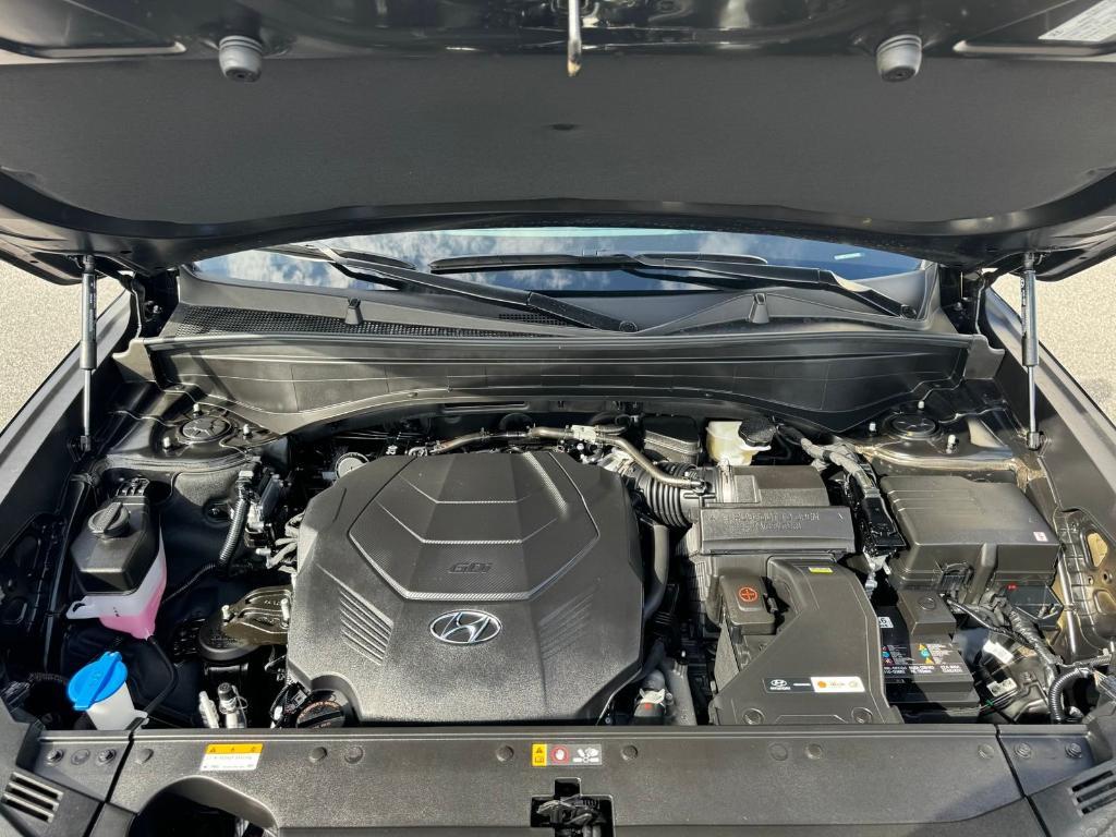 used 2025 Hyundai Palisade car, priced at $53,900