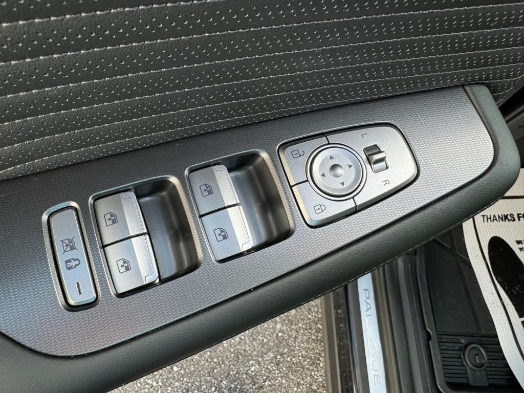 used 2025 Hyundai Palisade car, priced at $53,900