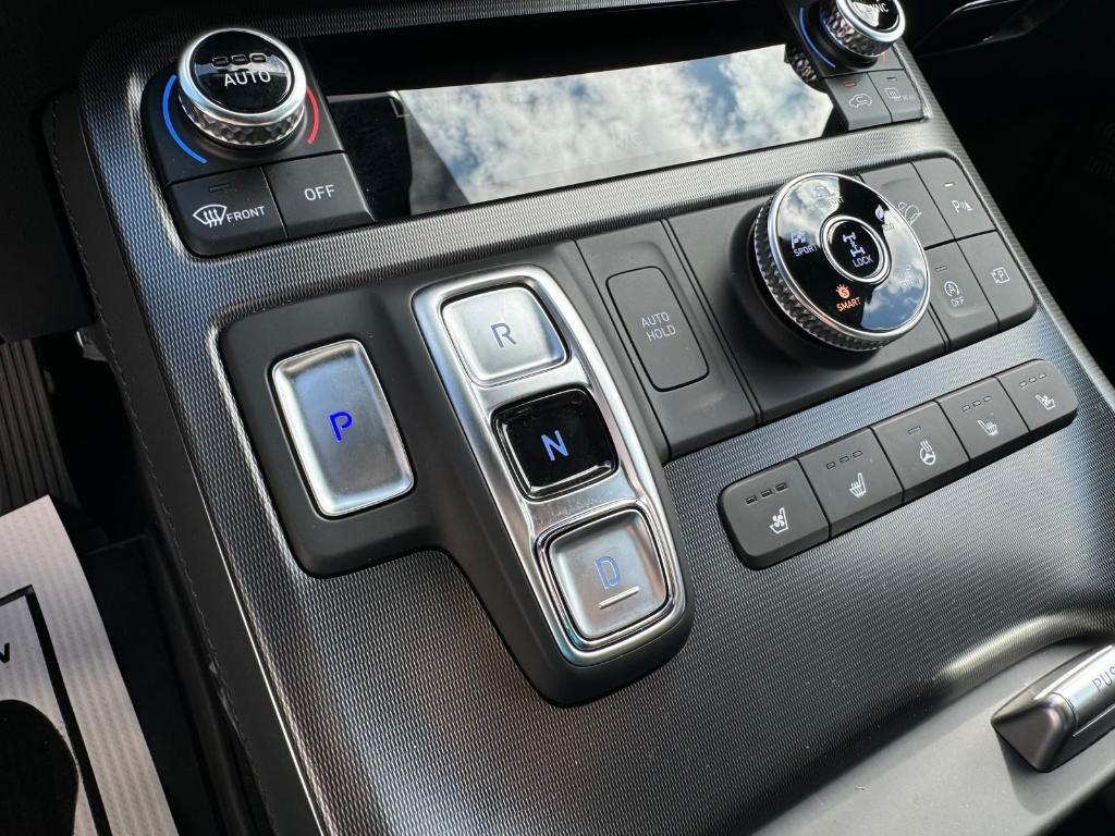 used 2025 Hyundai Palisade car, priced at $53,900