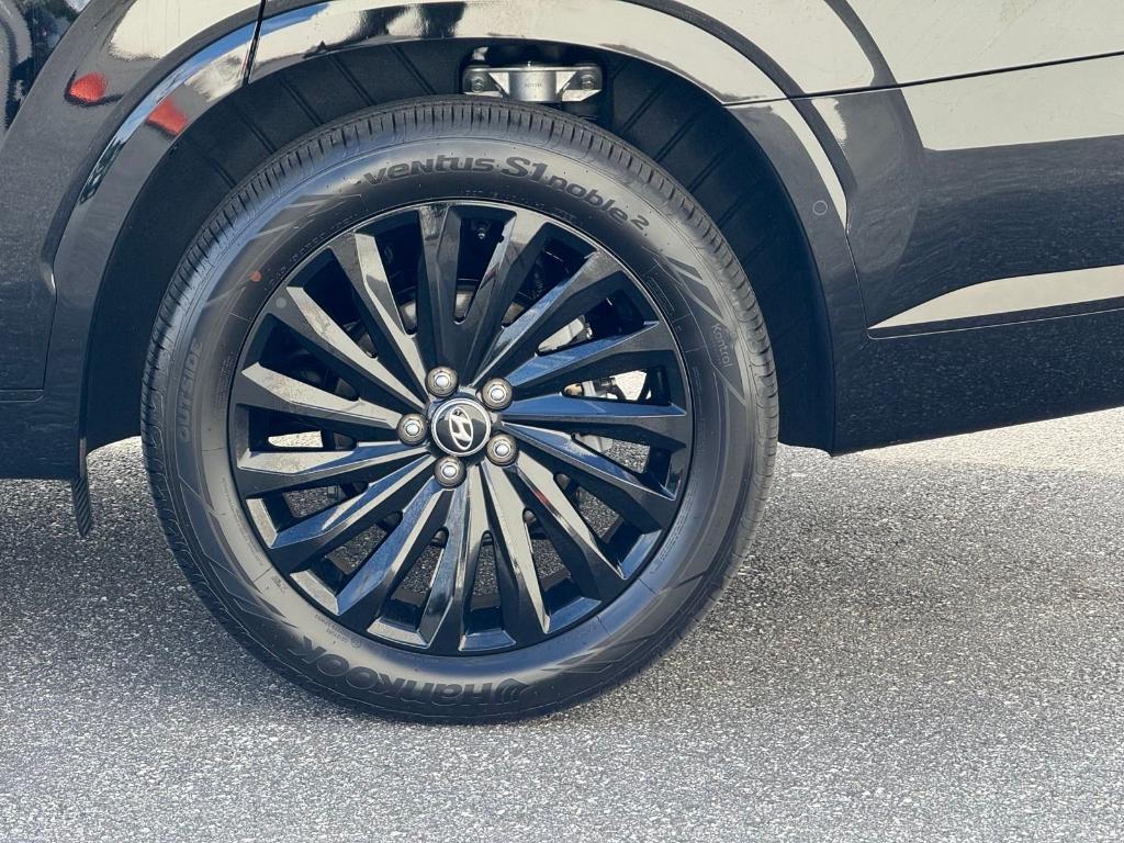 used 2025 Hyundai Palisade car, priced at $53,900