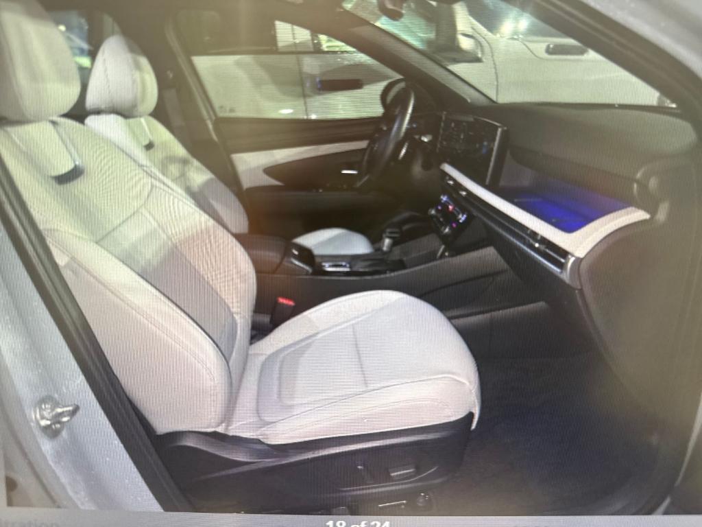 used 2025 Hyundai SANTA CRUZ car, priced at $37,900