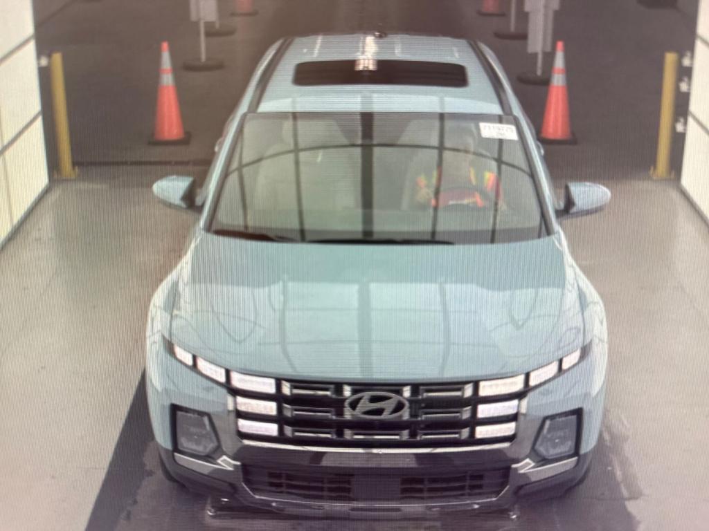 used 2025 Hyundai SANTA CRUZ car, priced at $37,900