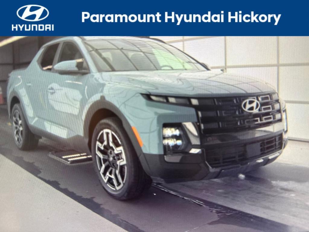 used 2025 Hyundai SANTA CRUZ car, priced at $37,900