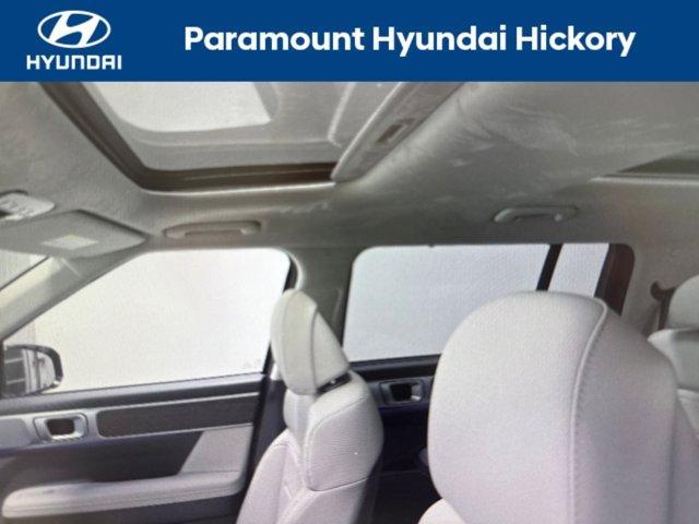 used 2025 Hyundai Santa Fe car, priced at $40,900