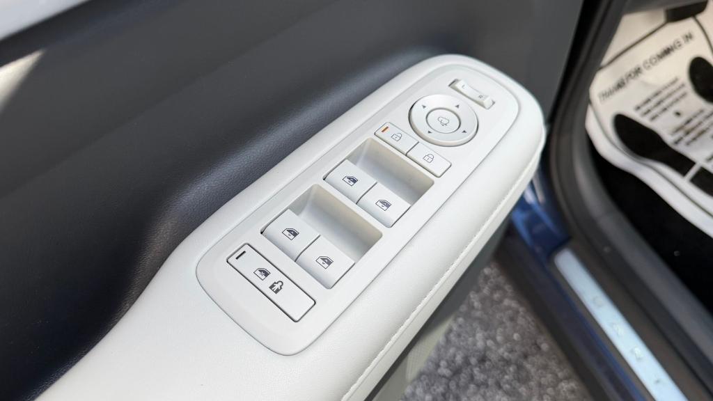 used 2025 Hyundai Santa Fe car, priced at $40,800