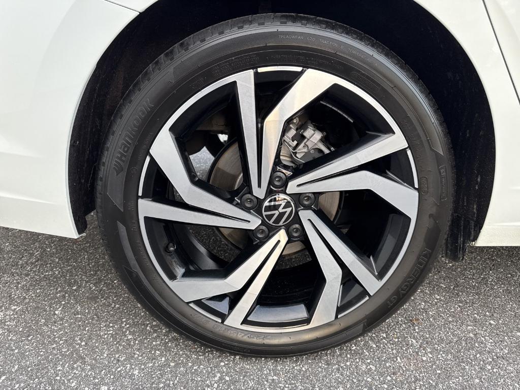 used 2025 Volkswagen Jetta car, priced at $25,700