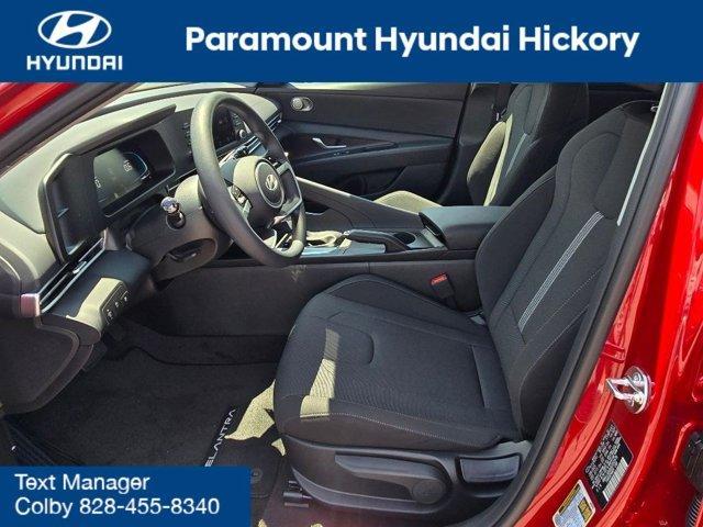 new 2025 Hyundai Elantra car