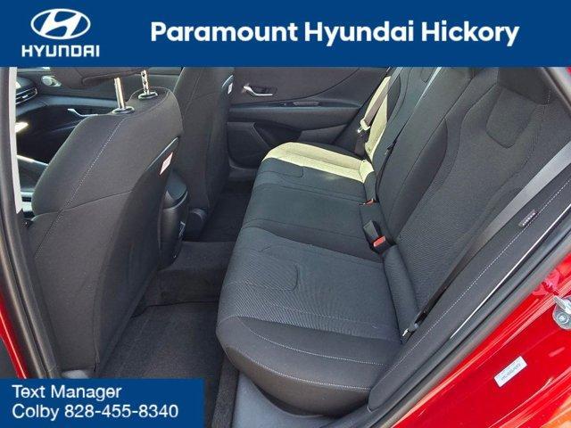 new 2025 Hyundai Elantra car