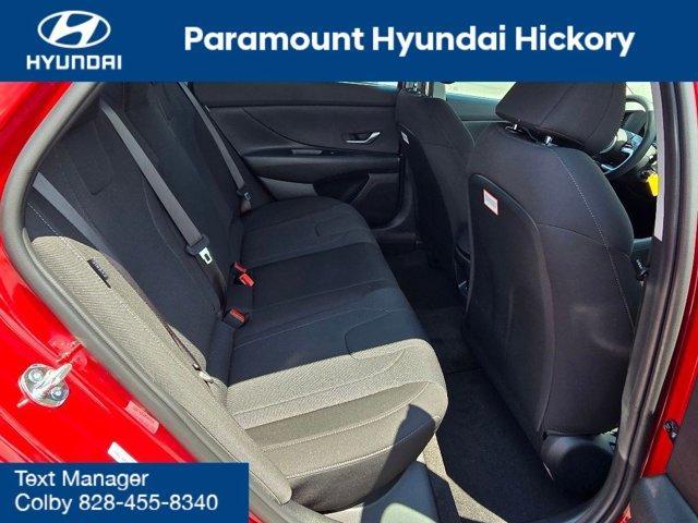 new 2025 Hyundai Elantra car