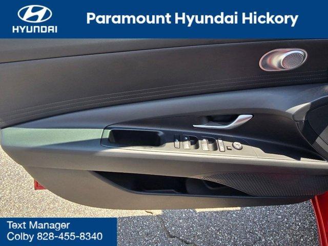 new 2025 Hyundai Elantra car