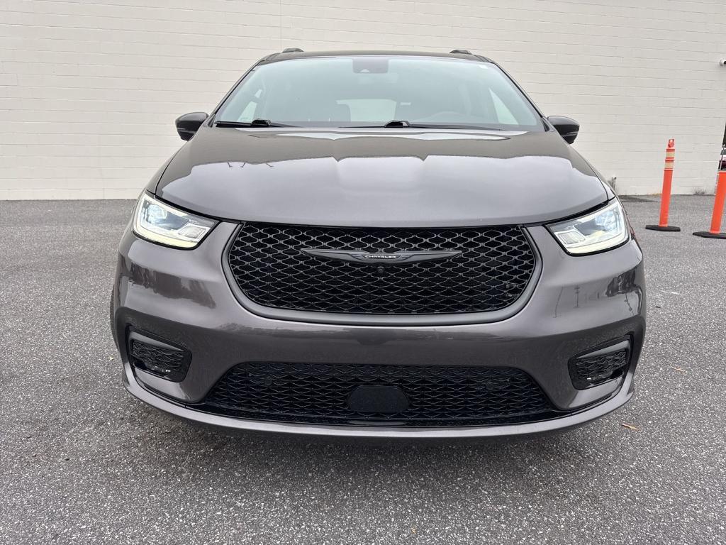 used 2023 Chrysler Pacifica car, priced at $35,900