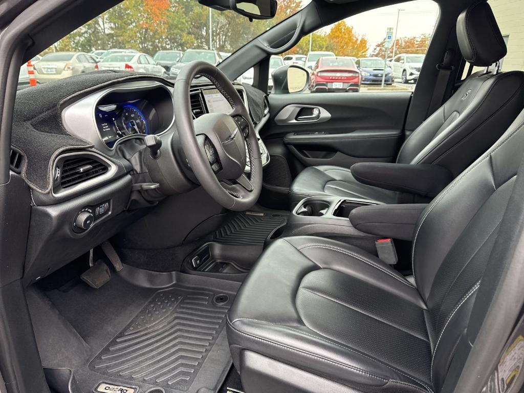 used 2023 Chrysler Pacifica car, priced at $35,900