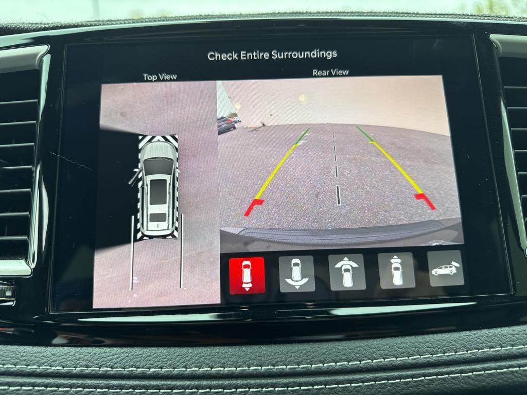 used 2023 Chrysler Pacifica car, priced at $35,900