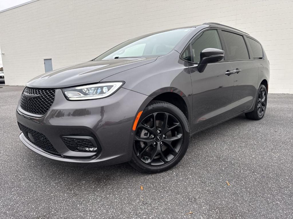 used 2023 Chrysler Pacifica car, priced at $35,900
