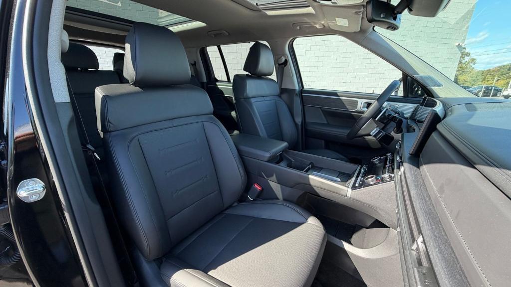 used 2025 Hyundai SANTA FE HEV car, priced at $46,900