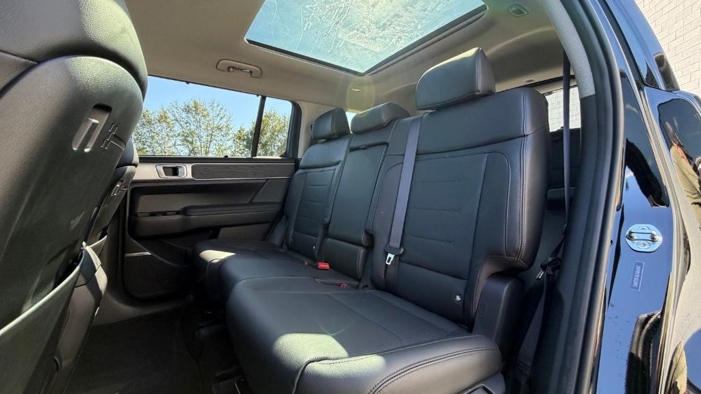 used 2025 Hyundai SANTA FE HEV car, priced at $46,900