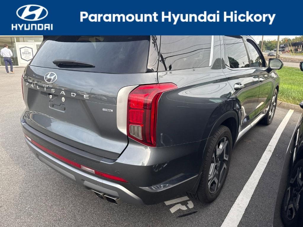 used 2024 Hyundai Palisade car, priced at $39,900