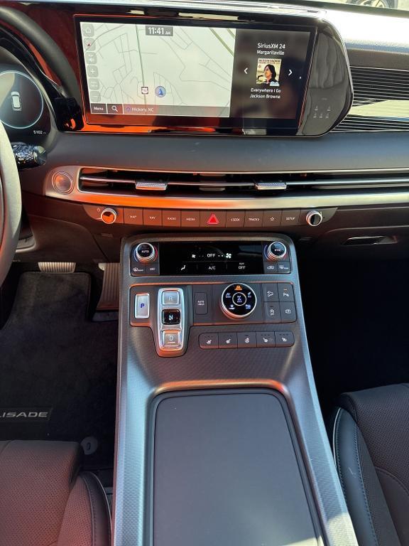 used 2025 Hyundai Palisade car, priced at $52,900