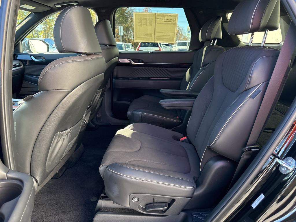 used 2025 Hyundai Palisade car, priced at $52,900