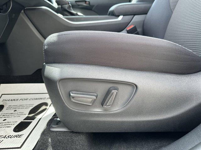 used 2024 Toyota Highlander car, priced at $40,900