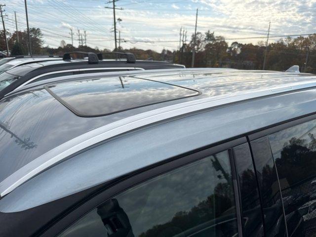 used 2021 Toyota Highlander car, priced at $32,900