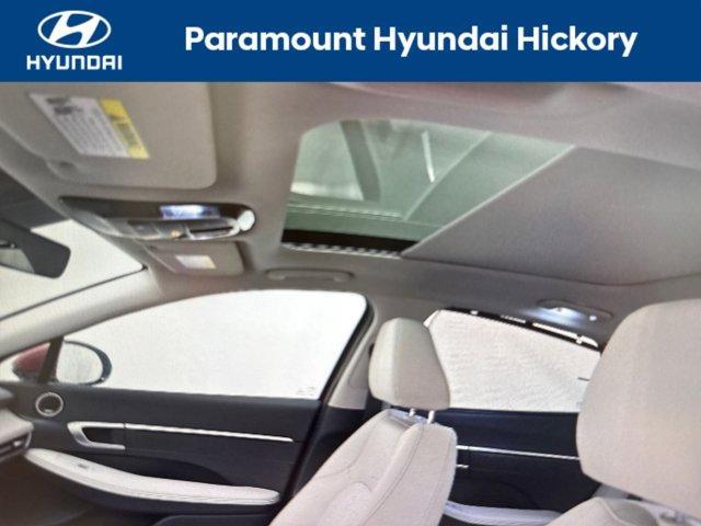 used 2025 Hyundai Sonata Hybrid car, priced at $35,900