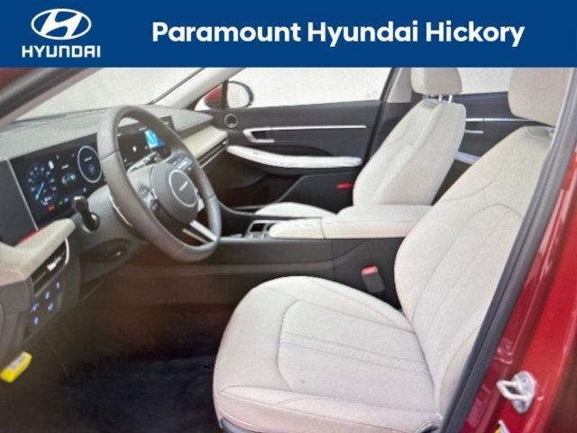 used 2025 Hyundai Sonata Hybrid car, priced at $35,900