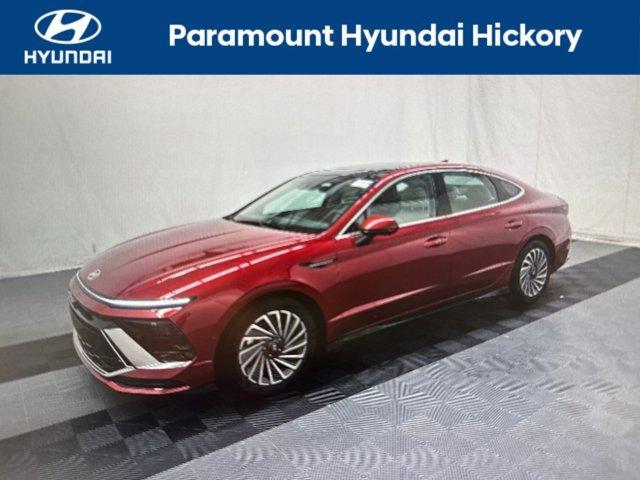 used 2025 Hyundai Sonata Hybrid car, priced at $35,900