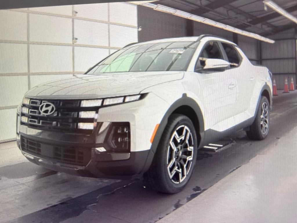 used 2025 Hyundai SANTA CRUZ car, priced at $37,900